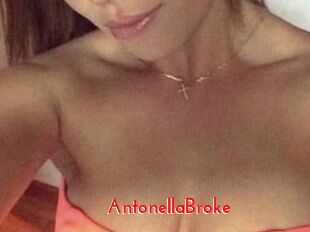 AntonellaBroke