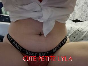 CUTE_PETITE_LYLA