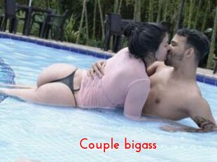 Couple_bigass