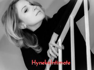 HynekaIntimate