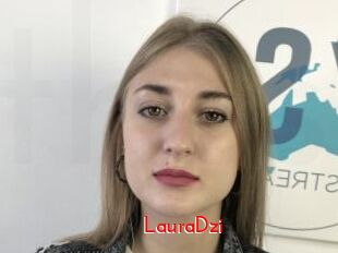 LauraDzi