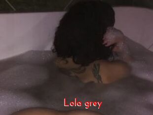 Lola_grey