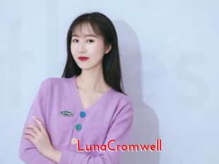 LunaCromwell