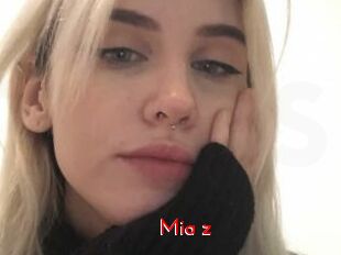 Mia_z