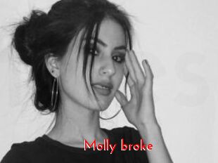 Molly_broke