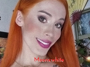 Moonxwhite