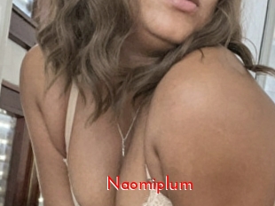 Naomiplum