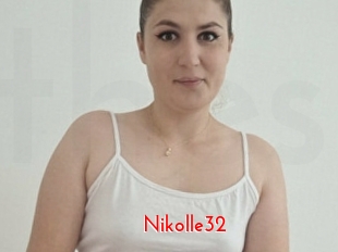 Nikolle32