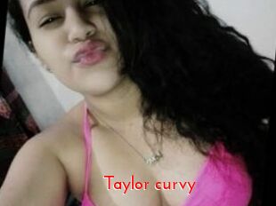 Taylor_curvy